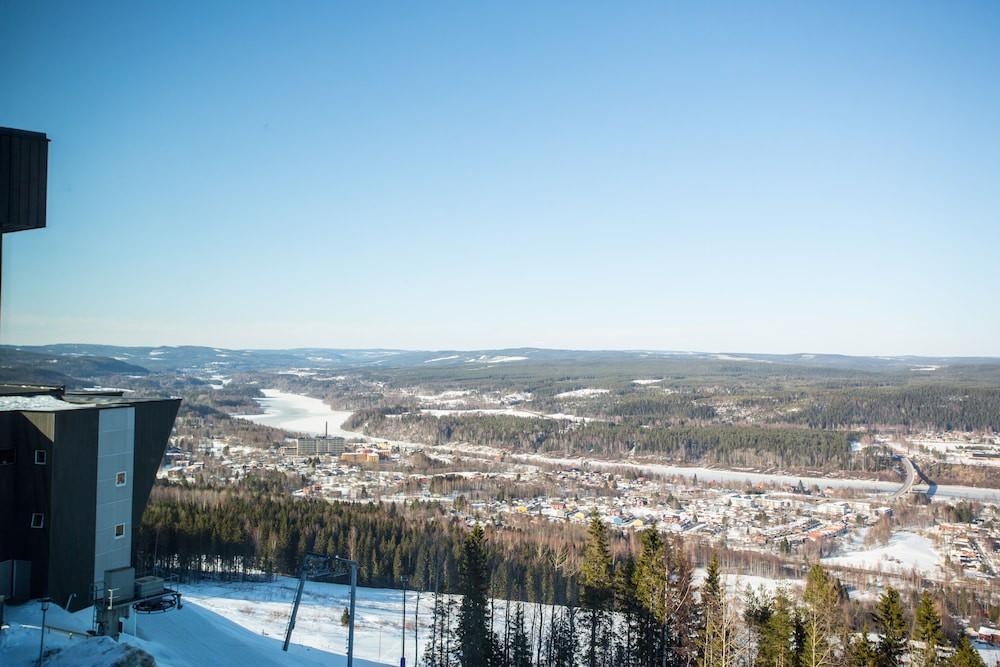 Sollefteå Hotell Hallstaberget מראה חיצוני תמונה